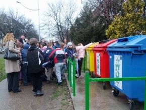 Postavljeni kontejneri za reciklažu