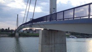 Reka Sava i most Sv. Irineja